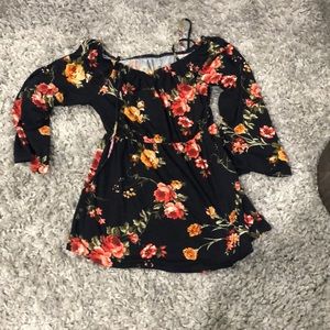 Floral maternity top